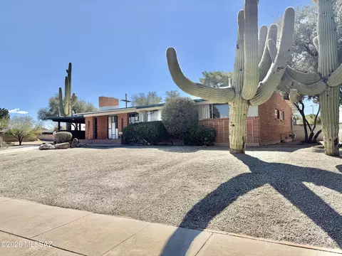 8276 E Koralee Pl, Tucson, AZ 85710