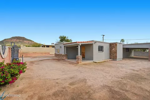 1633 S Camino Del Sierra, Tucson, AZ 85713