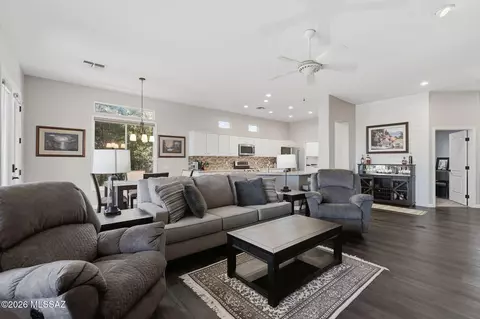 5231 W Winding Desert Dr, Marana, AZ 85658