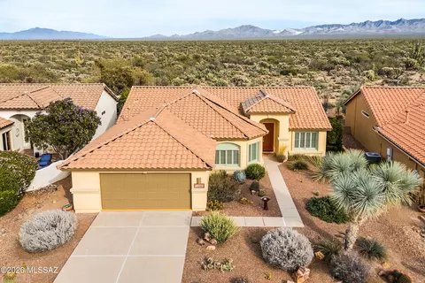 1140 N Rams Head Rd, Green Valley, AZ 85614