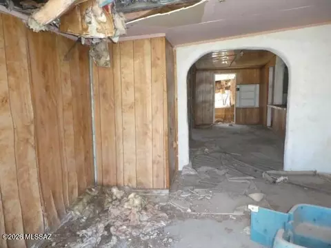 Entry Way - 86816 E Vieros St, Mammoth, AZ 85618 photo 1 of 10