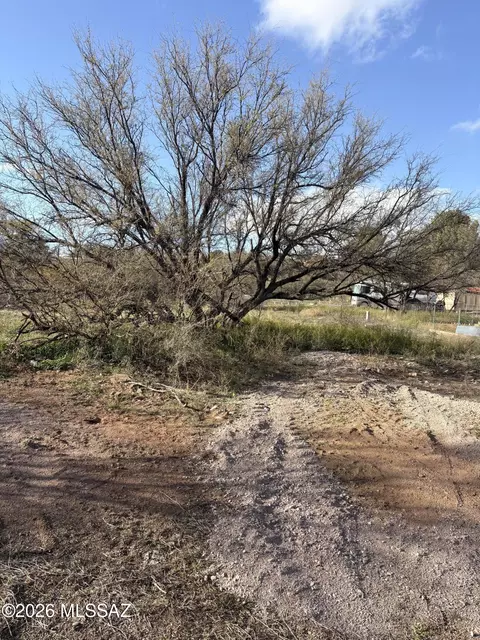 422 Curry St E, Rio Rico, AZ 85648