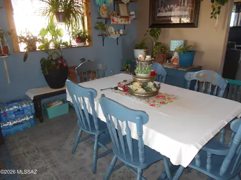 Dining - 2578 W Willow Tree Ln, Willcox, AZ 85643 photo 4 of 4