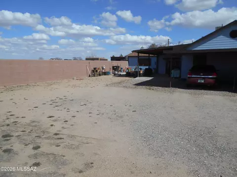 Exterior - 2578 W Willow Tree Ln, Willcox, AZ 85643 photo 7 of 10