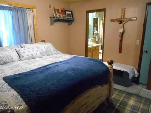 Bedroom - 2578 W Willow Tree Ln, Willcox, AZ 85643 photo 1 of 5