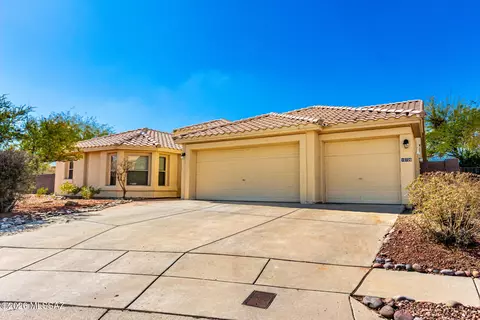 10720 E Silver Vein Dr, Tucson, AZ 85748