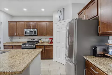 Kitchen - 12230 E Metz Dr, Vail, AZ 85641 photo 1 of 3