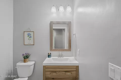 Bath - 12230 E Metz Dr, Vail, AZ 85641 photo 1 of 4