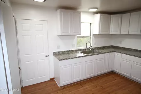 11250 W Pinerose Rd, Tucson, AZ 85743