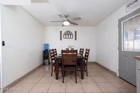 Dining - 4249 E Canada Stra, Tucson, AZ 85706 photo 1 of 1