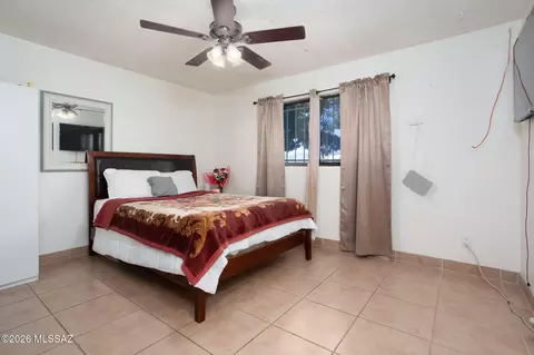 Bedroom - 4249 E Canada Stra, Tucson, AZ 85706 photo 1 of 9