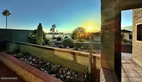 2780 S Camino Iturbide, Green Valley, AZ 85622