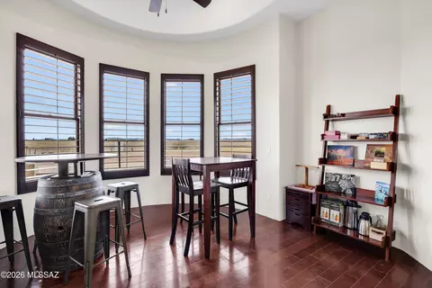 Dining - 370 Elgin Rd, Elgin, AZ 85611 photo 2 of 3
