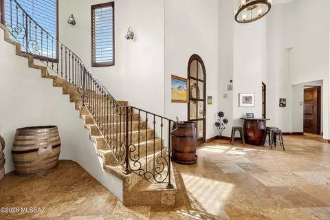 Entry Way - 370 Elgin Rd, Elgin, AZ 85611 photo 3 of 5