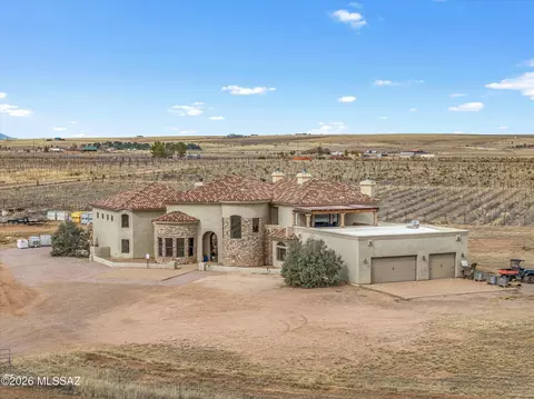 370 Elgin Rd, Elgin, AZ 85611