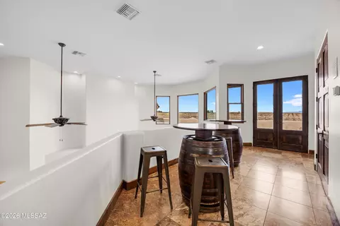 Entry Way - 370 Elgin Rd, Elgin, AZ 85611 photo 4 of 5