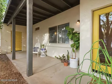 Exterior - 10543 E Seven Generations Way, Tucson, AZ 85747 photo 4 of 8