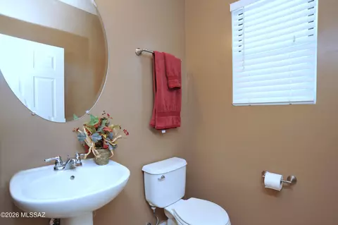 Bath - 4780 E Desert Thorn Dr, Tucson, AZ 85756 photo 1 of 5