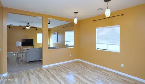 Living - 4780 E Desert Thorn Dr, Tucson, AZ 85756 photo 4 of 9