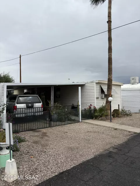 620 W Limberlost Dr #18, Tucson, AZ 85705
