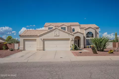 9469 N Crestone Dr, Tucson, AZ 85742