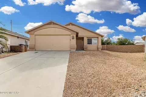 9706 E Sascha St, Tucson, AZ 85748