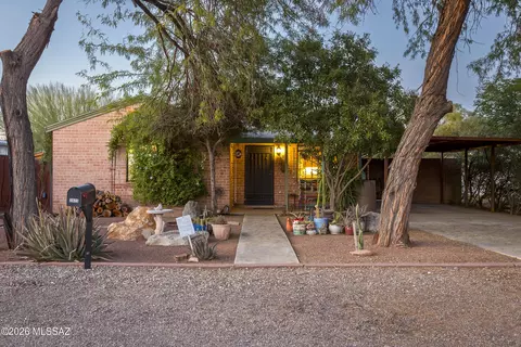 2025 E Silver St, Tucson, AZ 85719 photo 2