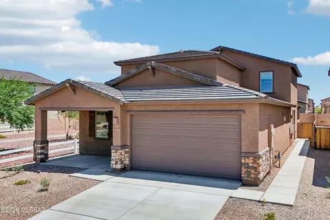 10453 W Beaman Ln, Marana, AZ 85653