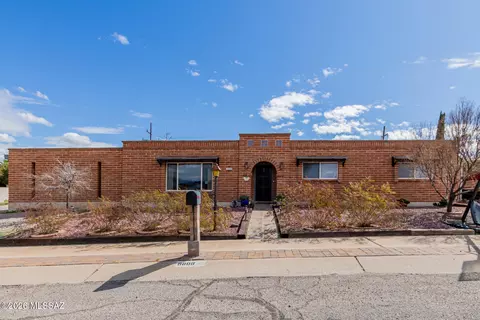 8808 E Wallen Ridge Dr, Tucson, AZ 85710