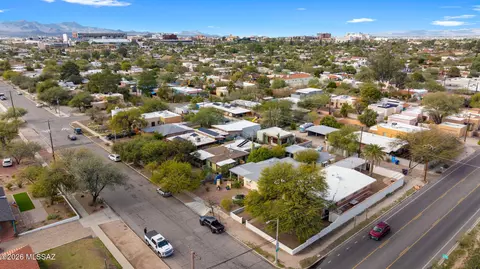 View/Area - 2439 E 8th St, Tucson, AZ 85719 photo 1 of 4