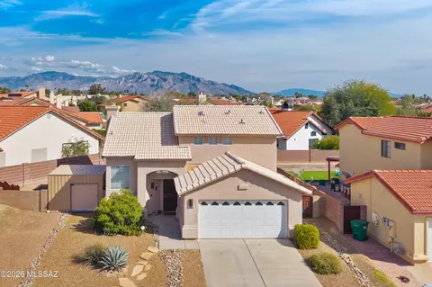 9272 N Golden Finch Ave, Tucson, AZ 85742