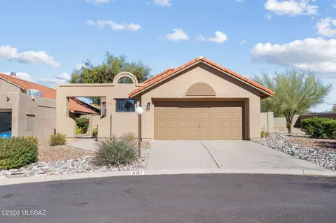 321 E Fieldcrest Ln, Oro Valley, AZ 85737