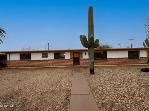 5202 E 2nd St, Tucson, AZ 85711