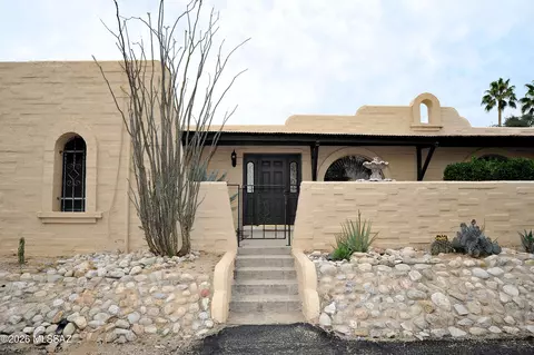 5224 N Tigua Dr, Tucson, AZ 85704