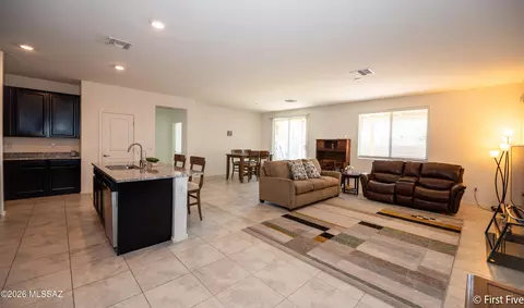8746 E Stone Meadow Cir, Tucson, AZ 85730