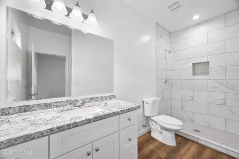 Bath - 3180 E Andrada Rd, Vail, AZ 85641 photo 1 of 3