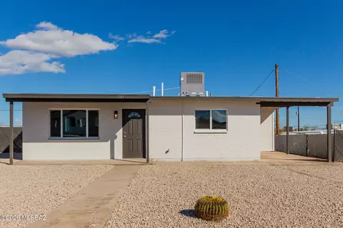 1709 S Via Hondo, Tucson, AZ 85713