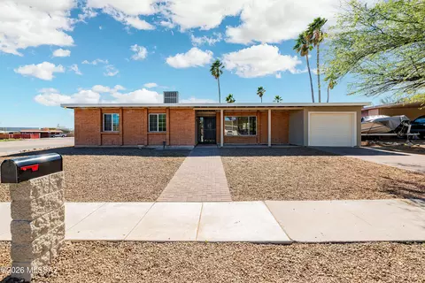 2901 W Dakota St, Tucson, AZ 85746