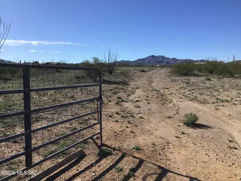 3250 E Rincon View Dr, Vail, AZ 85641