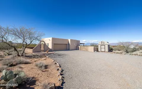 3081 E Wiley Ln, Vail, AZ 85641