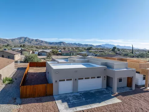 225 S Richmond Dr, Vail, AZ 85641