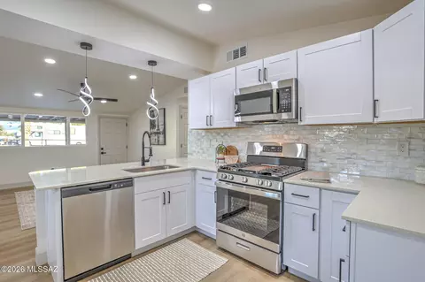 Kitchen - 2103 E 33rd St, Tucson, AZ 85713 photo 4 of 6