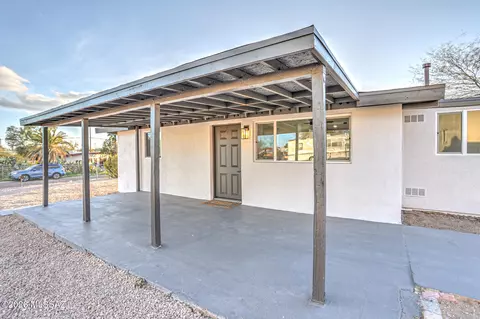 Exterior - 2103 E 33rd St, Tucson, AZ 85713 photo 3 of 5