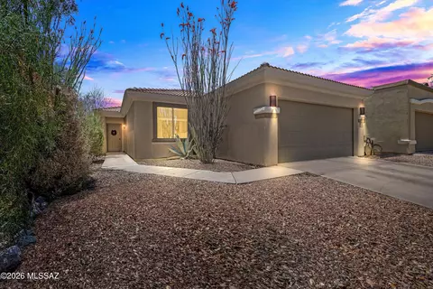 398 E Camino Rancho Seco, Sahuarita, AZ 85629