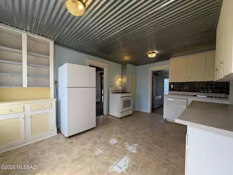 Kitchen - 221 E Drachman St, Tucson, AZ 85705 photo 2 of 3