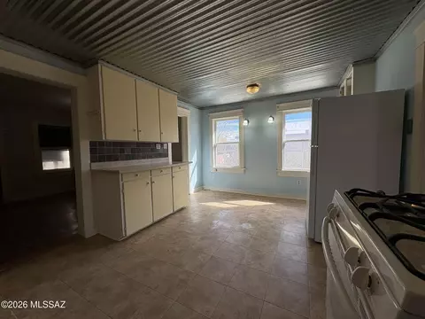 Kitchen - 221 E Drachman St, Tucson, AZ 85705 photo 3 of 3