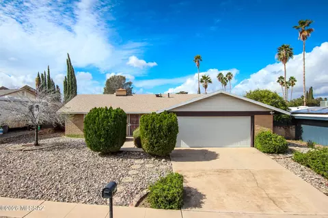 2124 S Oak Park Dr, Tucson, AZ 85710