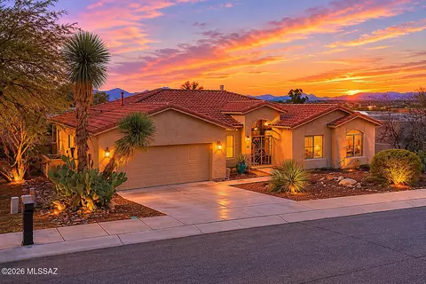 778 E Josephine Canyon Dr, Green Valley, AZ 85614