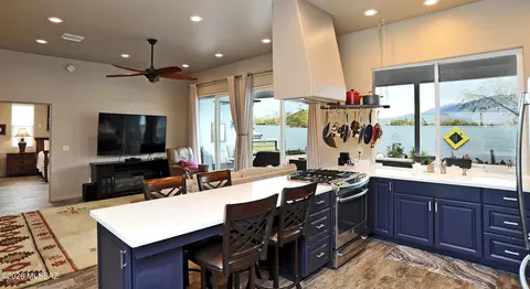 Kitchen - 10560 E Pinal Vis, Tucson, AZ 85730 photo 2 of 9