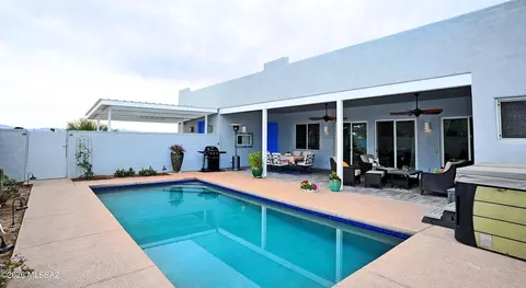 Exterior - 10560 E Pinal Vis, Tucson, AZ 85730 photo 6 of 14